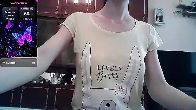 Snapshot of ElizaSwon chatting on July 11, 3:45 pm ElizaSwon online show from July 11, 3:45 pm