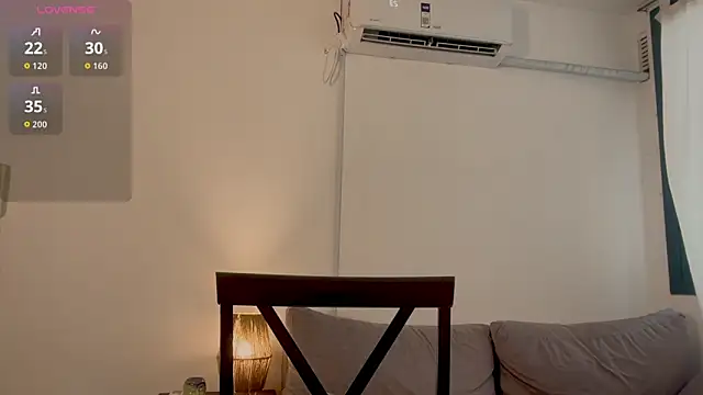 Your Hand In mine online show from December 21, 9:48 pm