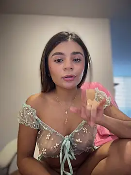 pamell col online show from April 18, 3:25 pm