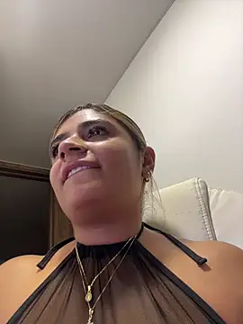 pamell col online show from October 31, 1:35 am