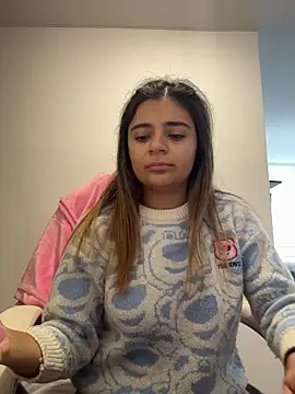 pamell col online show from April 8, 2:51 pm