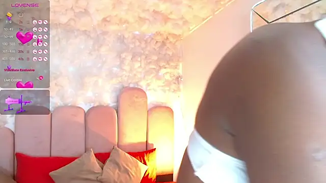 puca ebony online show from April 14, 4:45 pm