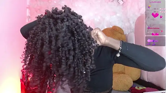 puca ebony online show from March 4, 4:59 pm