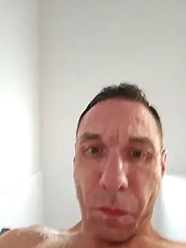 Iliketocooksquirt25 online show from May 10, 11:03 am