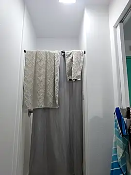 Iliketocooksquirt25 online show from March 29, 10:55 pm