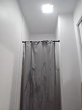 Iliketocooksquirt25 online show from April 4, 4:41 am