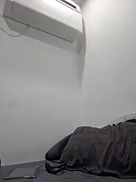 Iliketocooksquirt25 online show from March 24, 6:35 am