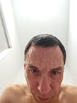 Iliketocooksquirt25 online show from March 31, 3:41 am