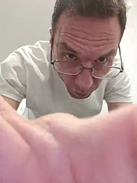 Iliketocooksquirt25 online show from May 30, 7:47 am