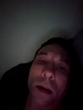 Iliketocooksquirt25 online show from May 8, 1:53 am