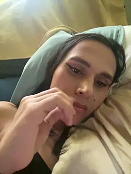 Snapshot of Ari-Hall chatting on September 25, 8:26 pm Ari-Hall online show from September 25, 8:26 pm