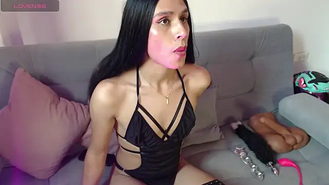 Snapshot of Ari-Hall chatting on March 18, 9:53 pm Ari-Hall online show from March 18, 9:53 pm