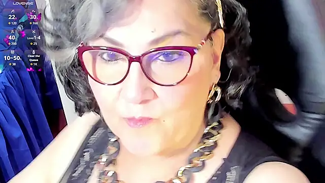 Snapshot of cataleya_mom chatting on October 2, 11:08 pm cataleya mom online show from October 2, 11:08 pm