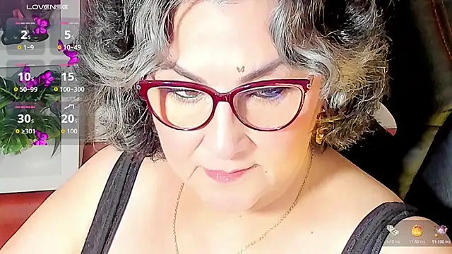 Snapshot of cataleya_mom chatting on October 22, 10:19 pm cataleya mom online show from October 22, 10:19 pm