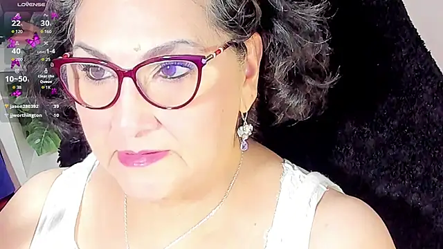 Snapshot of cataleya_mom chatting on November 7, 9:25 am cataleya mom online show from November 7, 9:25 am