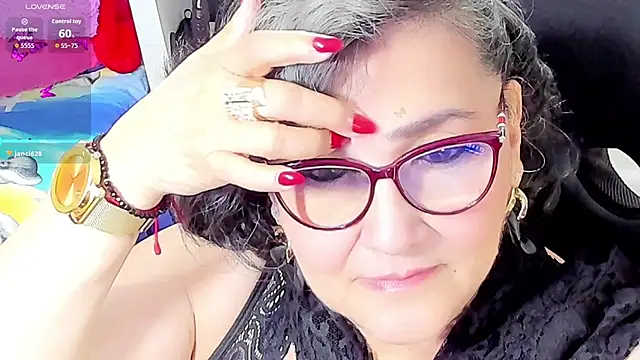 Snapshot of cataleya_mom chatting on October 3, 11:12 am cataleya mom online show from October 3, 11:12 am