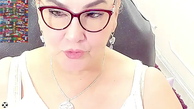 Snapshot of cataleya_mom chatting on July 2, 11:11 pm cataleya mom online show from July 2, 11:11 pm