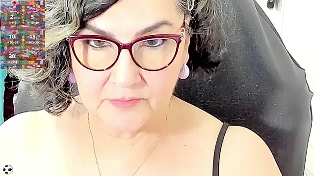Snapshot of cataleya_mom chatting on June 15, 10:20 pm cataleya mom online show from June 15, 10:20 pm