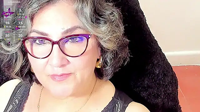 Snapshot of cataleya_mom chatting on November 16, 5:34 am cataleya mom online show from November 16, 5:34 am