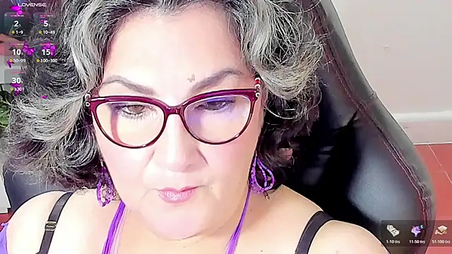 Snapshot of cataleya_mom chatting on November 5, 3:09 am cataleya mom online show from November 5, 3:09 am