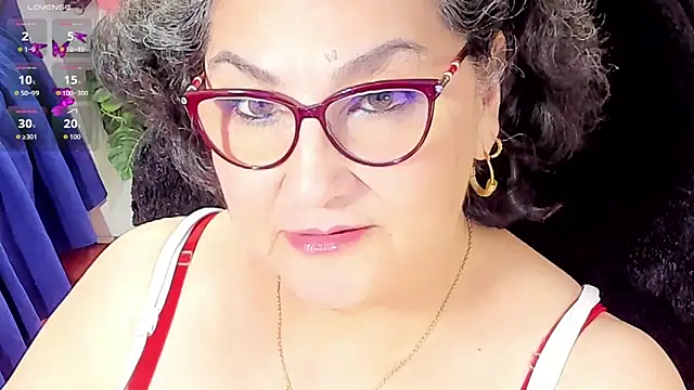 Snapshot of cataleya_mom chatting on November 12, 5:39 pm cataleya mom online show from November 12, 5:39 pm