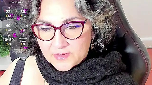 Snapshot of cataleya_mom chatting on October 23, 10:25 am cataleya mom online show from October 23, 10:25 am