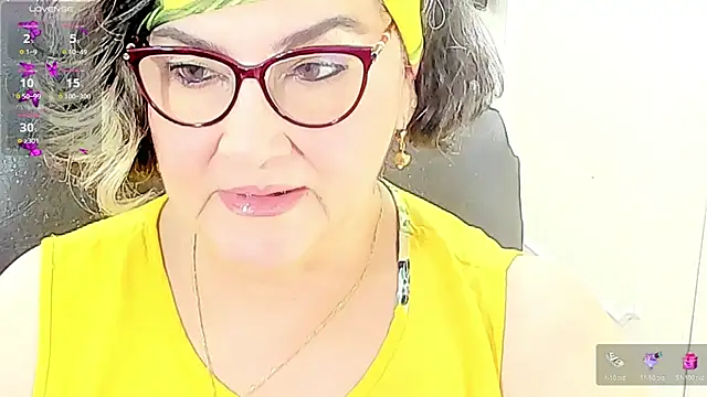 Snapshot of cataleya_mom chatting on June 12, 2:53 am cataleya mom online show from June 12, 2:53 am