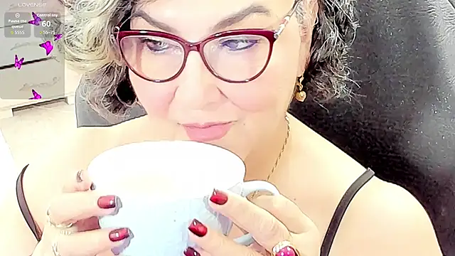 cataleya mom online show from April 28, 2:27 am