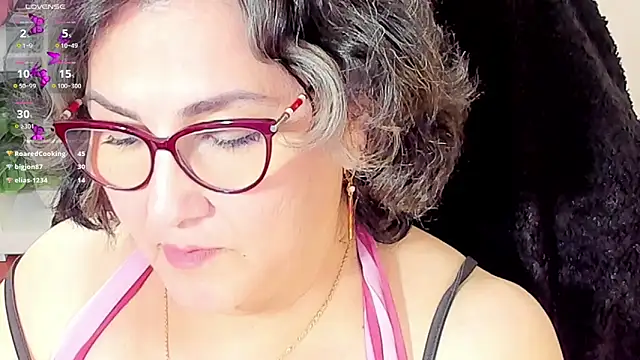 Snapshot of cataleya_mom chatting on December 2, 11:56 am cataleya mom online show from December 2, 11:56 am