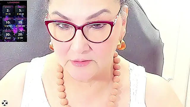 Snapshot of cataleya_mom chatting on July 18, 1:58 am cataleya mom online show from July 18, 1:58 am