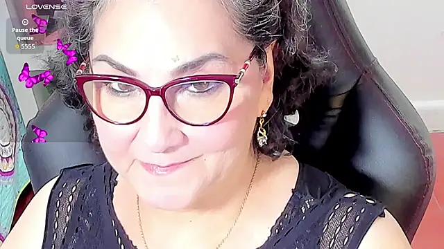 Snapshot of cataleya_mom chatting on October 19, 4:15 am cataleya mom online show from October 19, 4:15 am