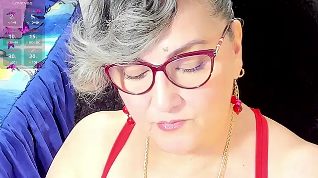 Snapshot of cataleya_mom chatting on November 15, 2:26 am cataleya mom online show from November 15, 2:26 am