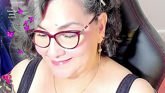 Snapshot of cataleya_mom chatting on October 28, 11:14 pm cataleya mom online show from October 28, 11:14 pm