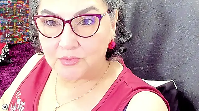 Snapshot of cataleya_mom chatting on June 26, 1:44 am cataleya mom online show from June 26, 1:44 am