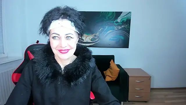 Silvia Wallec online show from March 12, 6:56 pm