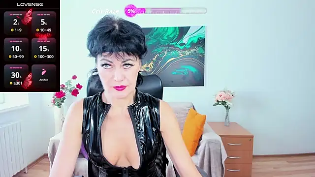 Silvia Wallec online show from October 26, 6:36 am