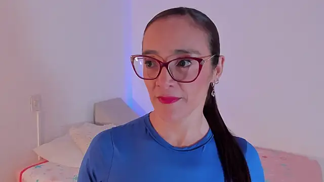 Snapshot of Jessica_Herrera_ chatting on June 5, 10:15 pm Jessica Herrera online show from June 5, 10:15 pm