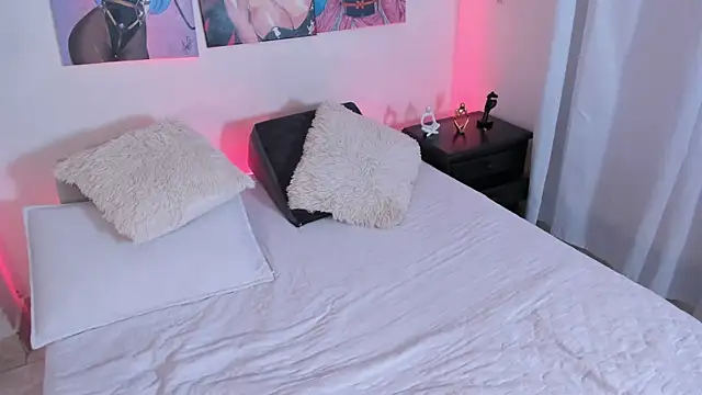 Jessica Herrera  online show from September 18, 10:35 pm