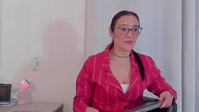 Jessica Herrera  online show from January 13, 11:19 pm