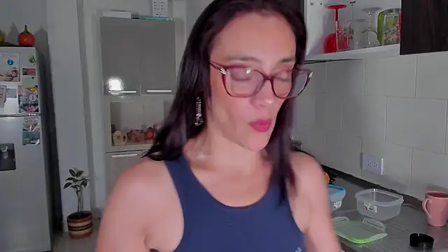 Jessica Herrera  online show from November 17, 10:47 pm