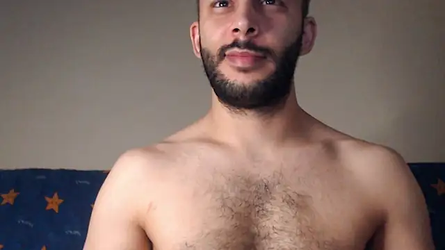 Snapshot of henryaxe chatting on September 11, 3:56 pm henryaxe online show from September 11, 3:56 pm