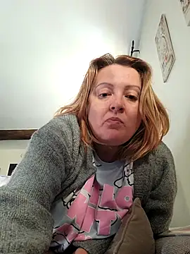 lady charlyne online show from November 4, 9:24 am