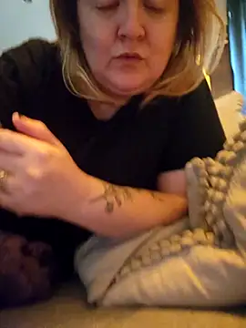 lady charlyne online show from November 19, 9:42 am