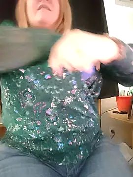 Snapshot of lady_charlyne chatting on October 1, 11:36 am lady charlyne online show from October 1, 11:36 am