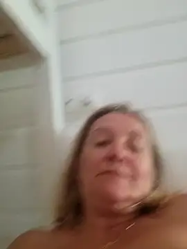 Snapshot of lady_charlyne chatting on January 20, 8:07 pm lady charlyne online show from January 20, 8:07 pm