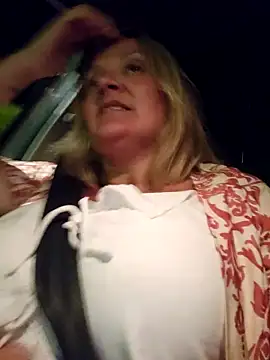 Snapshot of lady_charlyne chatting on January 24, 11:02 pm lady charlyne online show from January 24, 11:02 pm