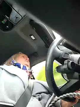 Snapshot of lady_charlyne chatting on December 3, 1:17 pm lady charlyne online show from December 3, 1:17 pm