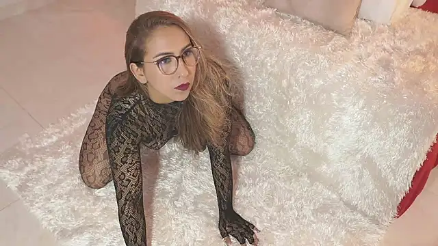 Sofia Cooper  online show from October 10, 7:47 pm