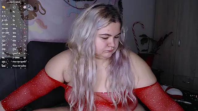 Freakcute  online show from December 16, 4:44 pm