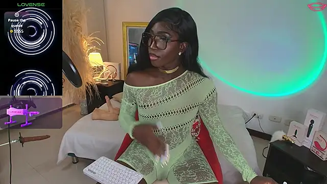 IsseyMz online show from September 24, 6:53 am